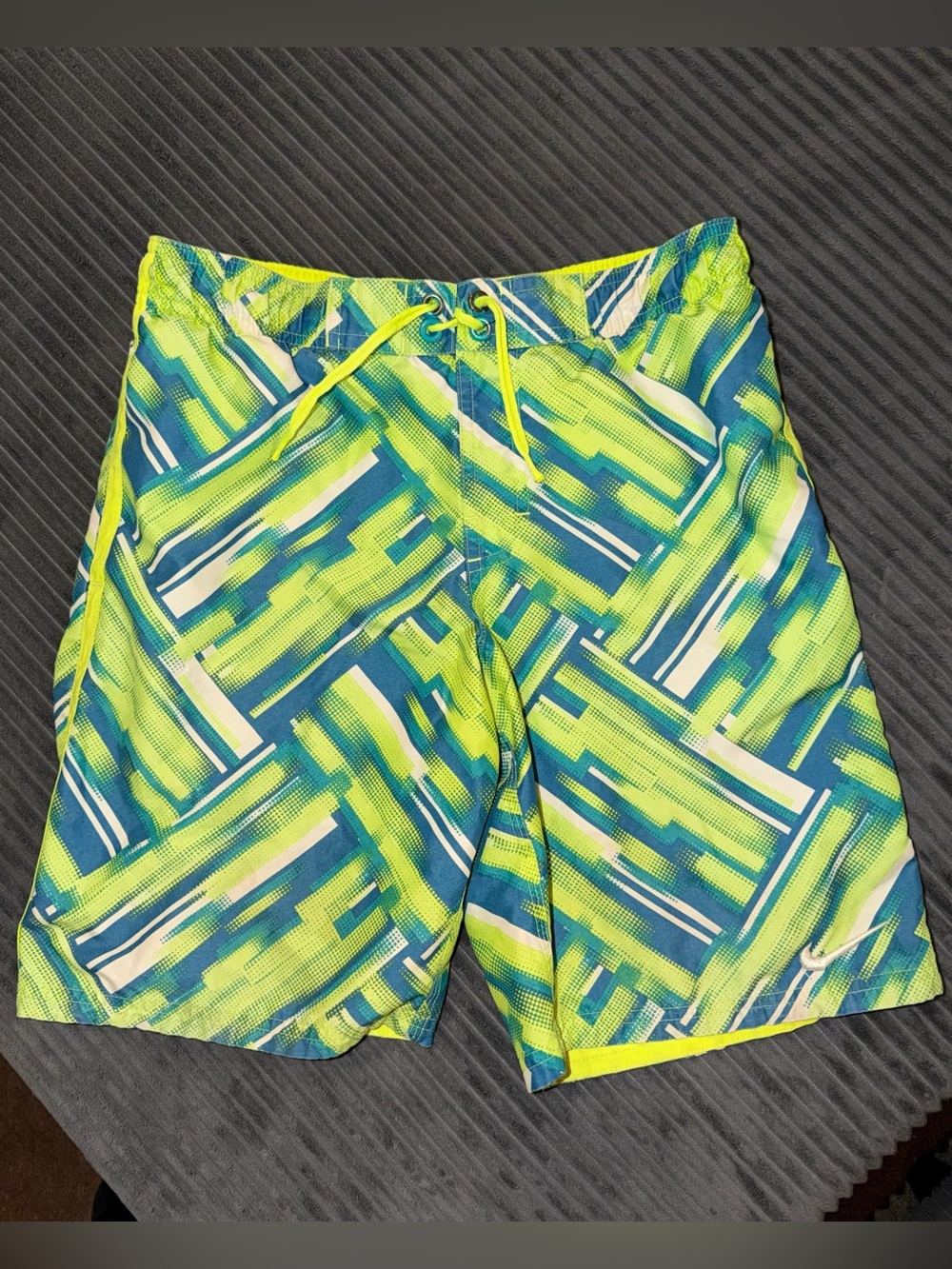 Nike Swim Trunks Board Shorts, 26 waist / Men’s Small